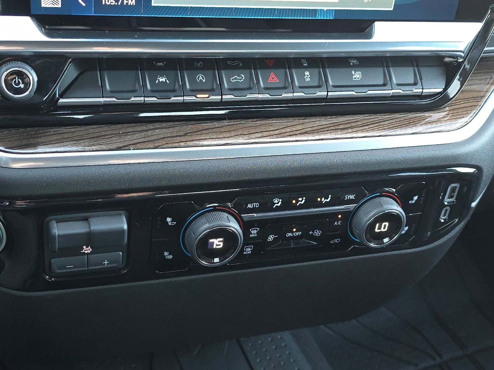 Thumbnail: 2025 Chevrolet Silverado 1500 - 20