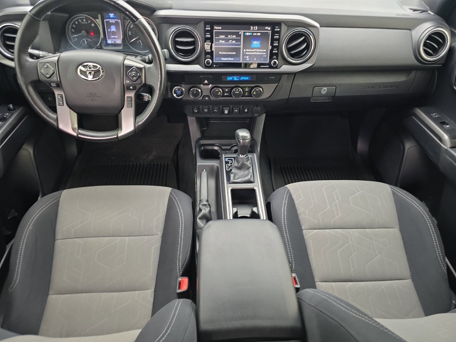 2021 Toyota Tacoma TRD Off-Road V6 photo 3