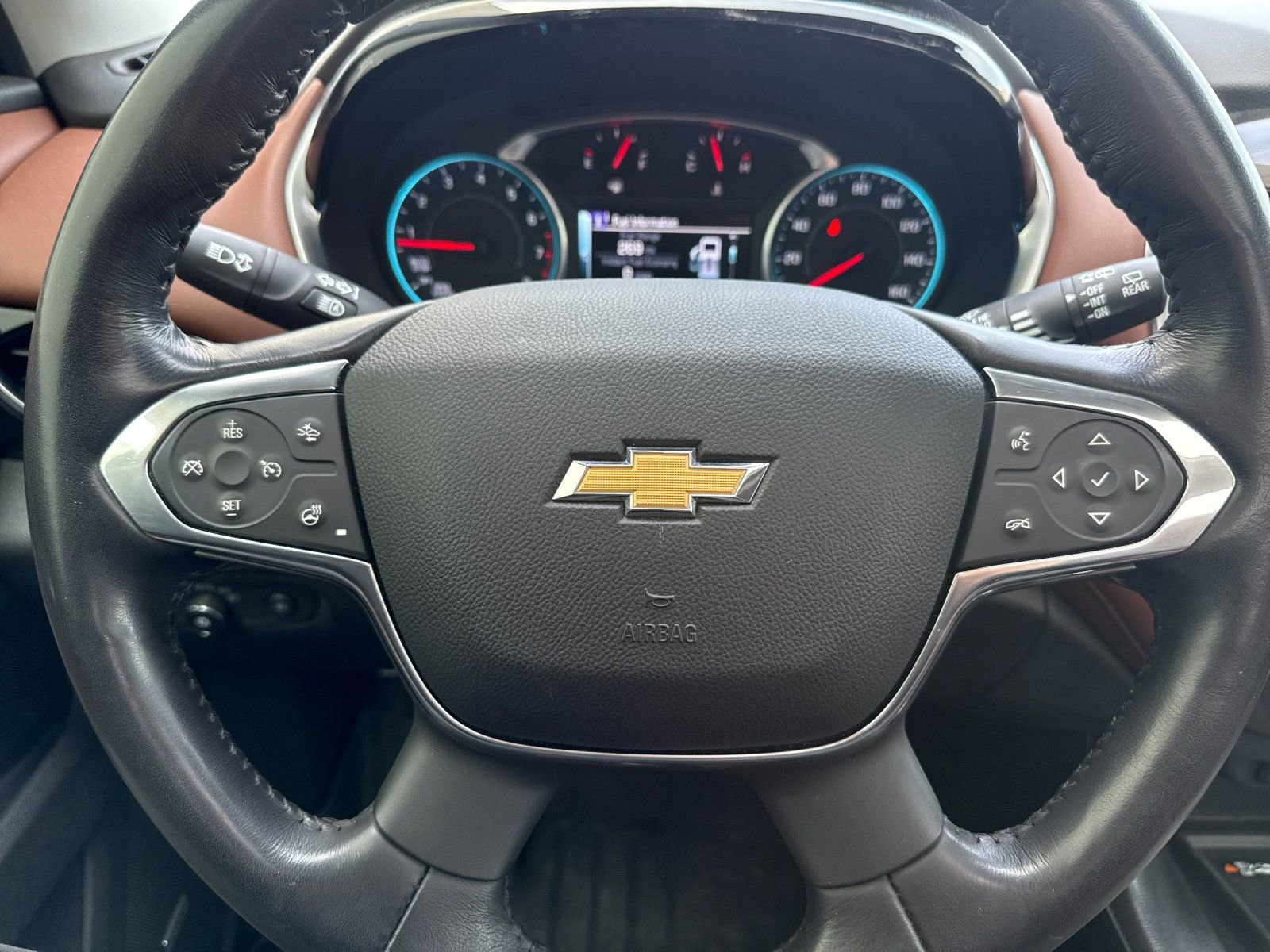 Thumbnail: 2018 Chevrolet Traverse - 25