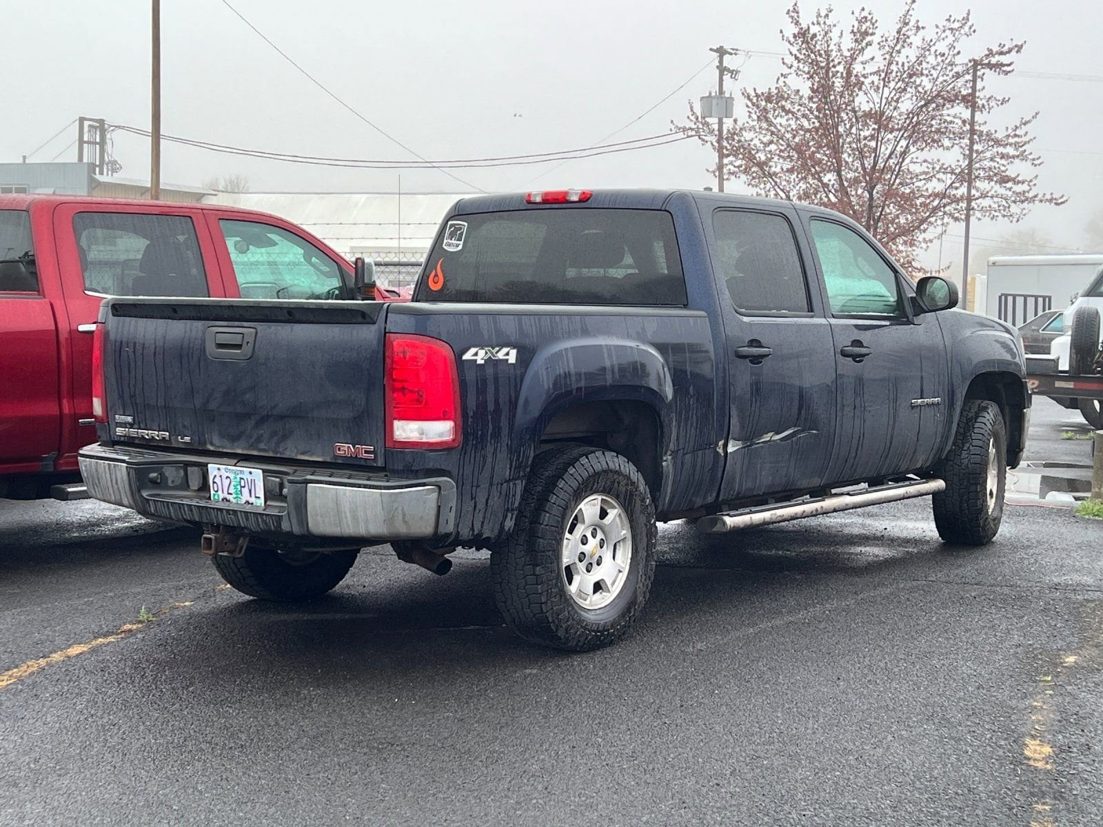 Thumbnail: 2011 GMC Sierra 1500 - 2