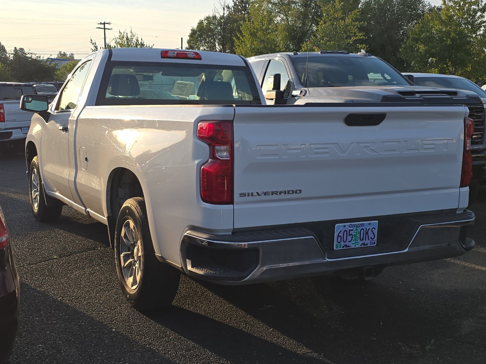 2021 Chevrolet Silverado 1500 photo 2