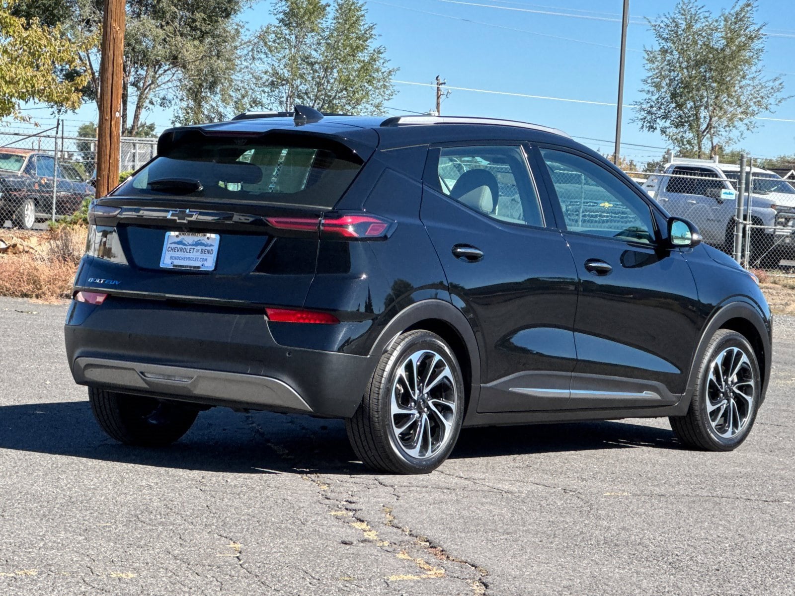 Used 2023 Chevrolet Bolt EUV Premier with VIN 1G1FZ6S03P4123559 for sale in Bend, OR