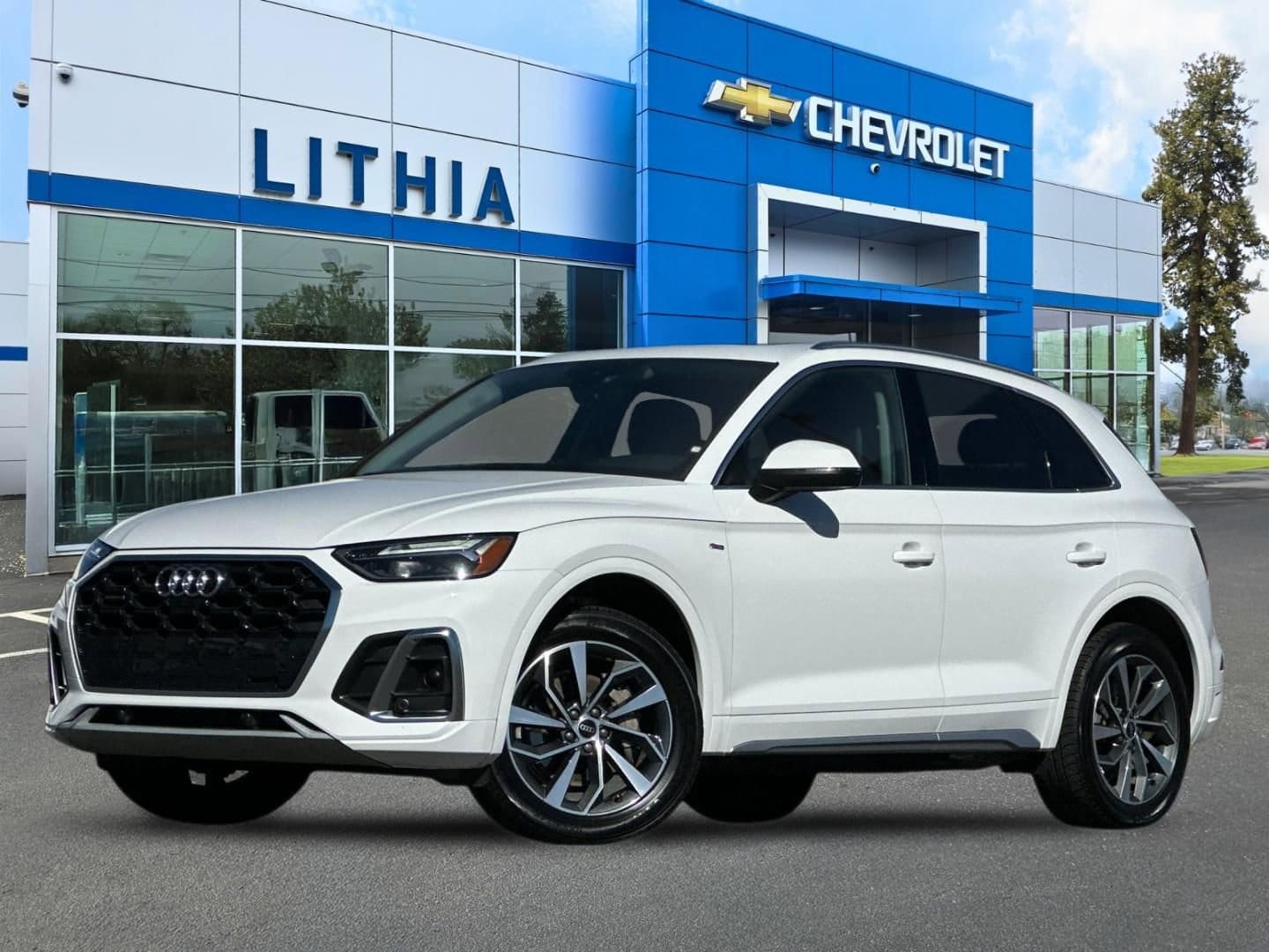 2023 Audi Q5 45 Premium Plus's photo