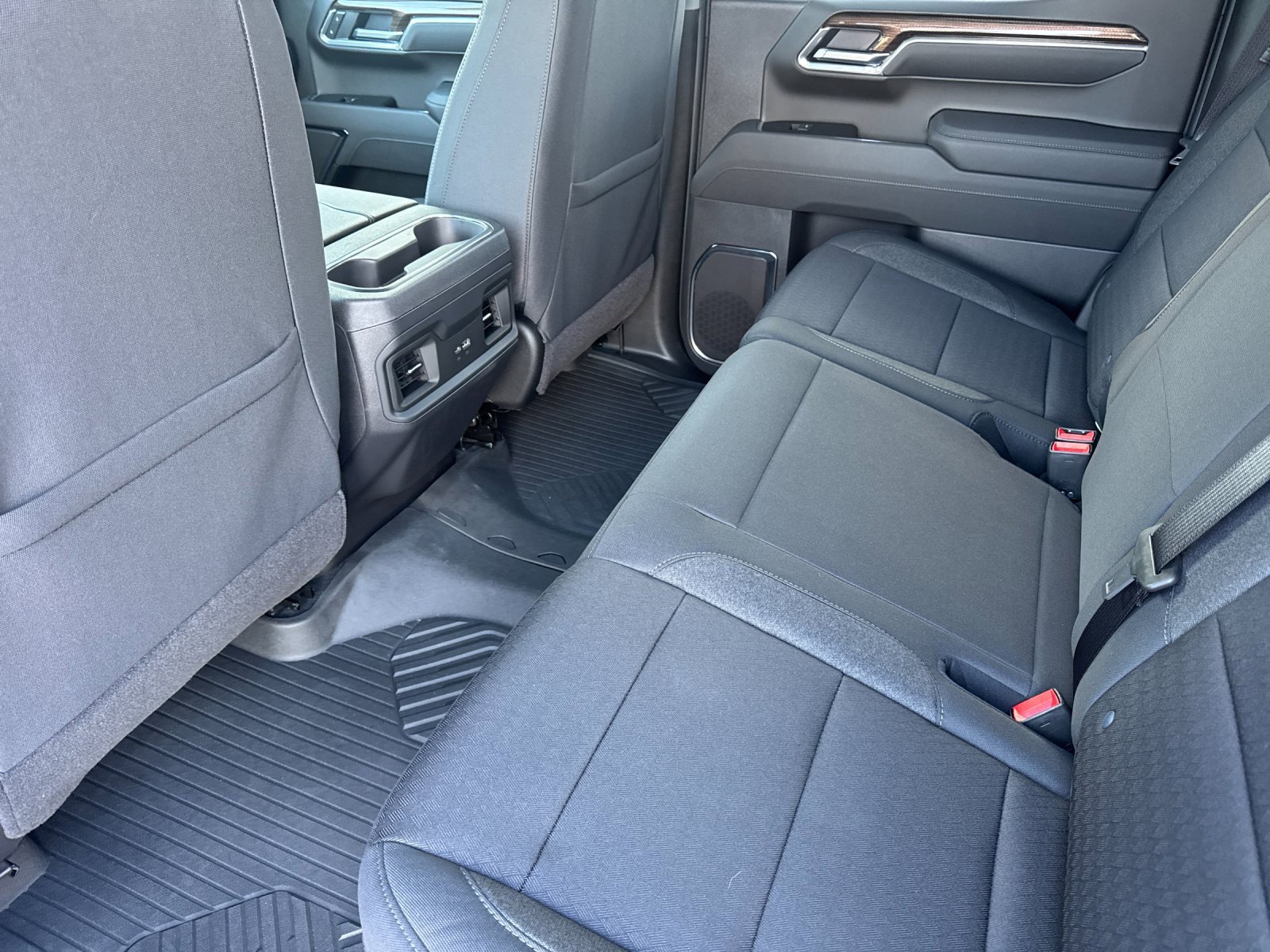 2026 Chevrolet Silverado 1500 LT Trail Boss photo 4