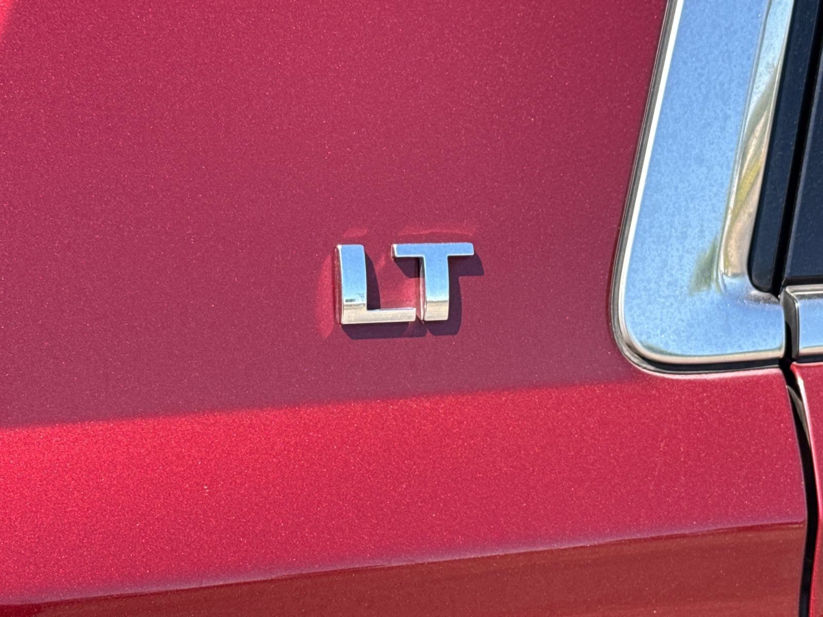 Thumbnail: 2018 Chevrolet Tahoe - 28