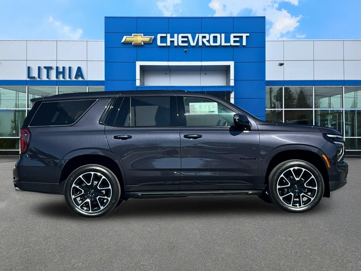 2026 Chevrolet Tahoe RST - Photo 8