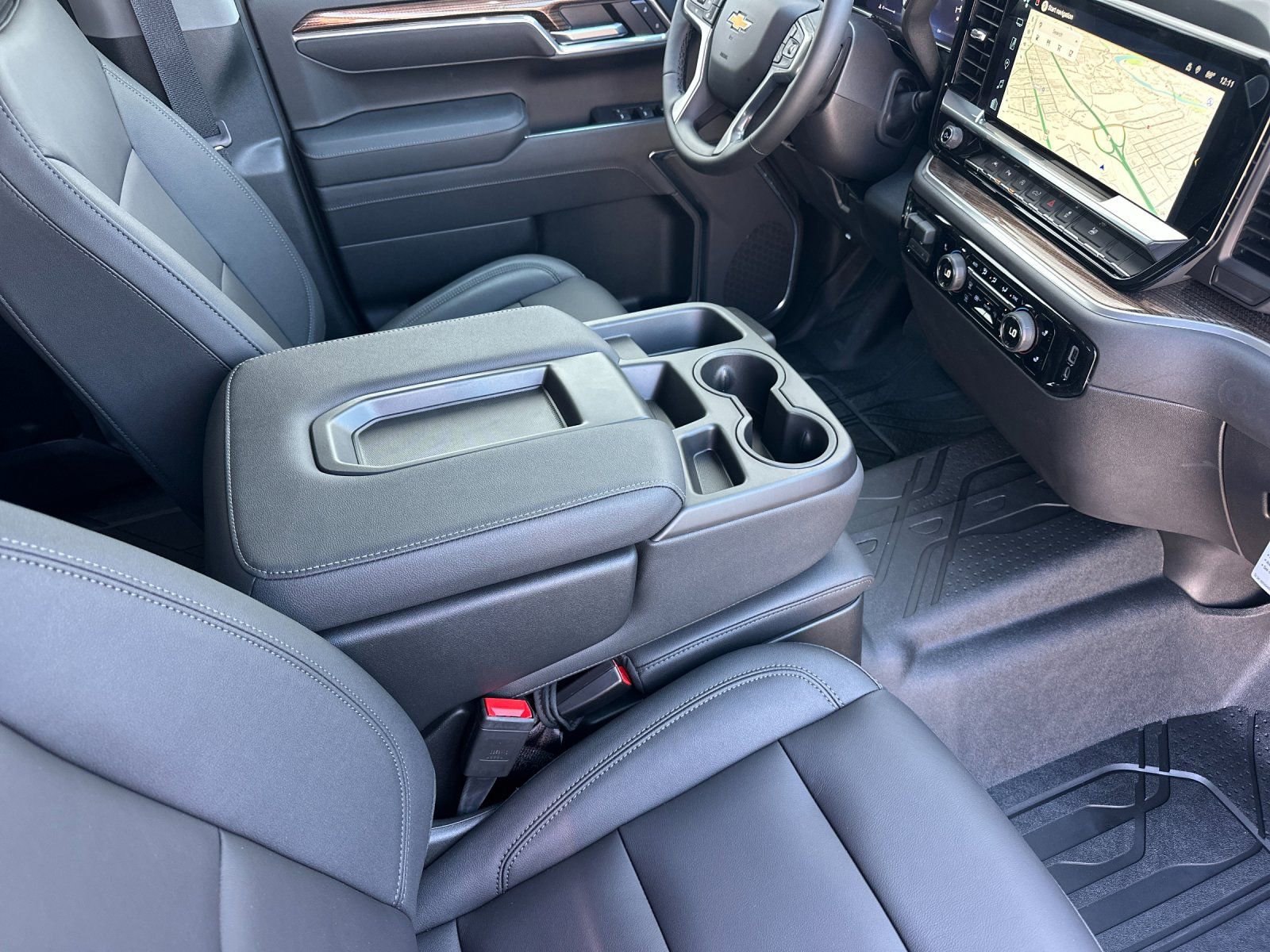 2026 Chevrolet Silverado 1500 LT - Photo 15