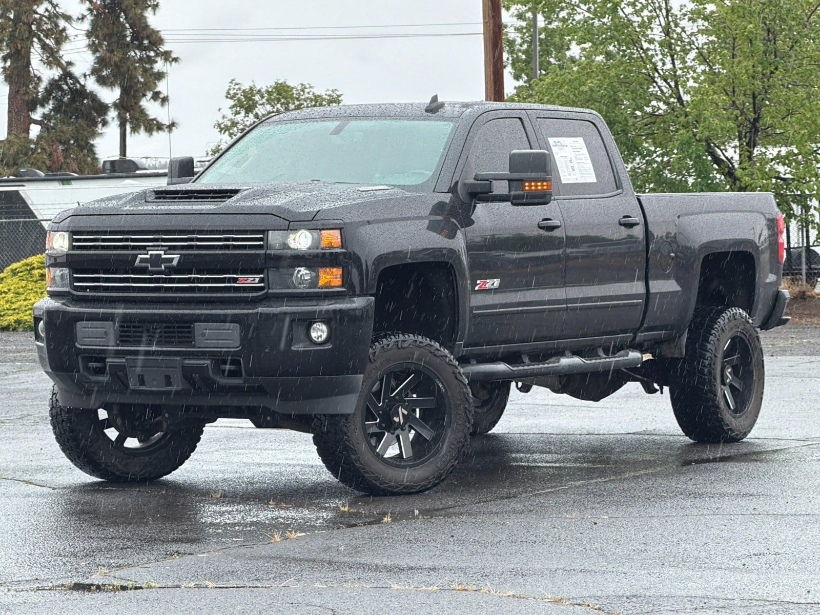 2018 Chevrolet Silverado HD LTZ 4WD Crew Cab Standard Box's photo