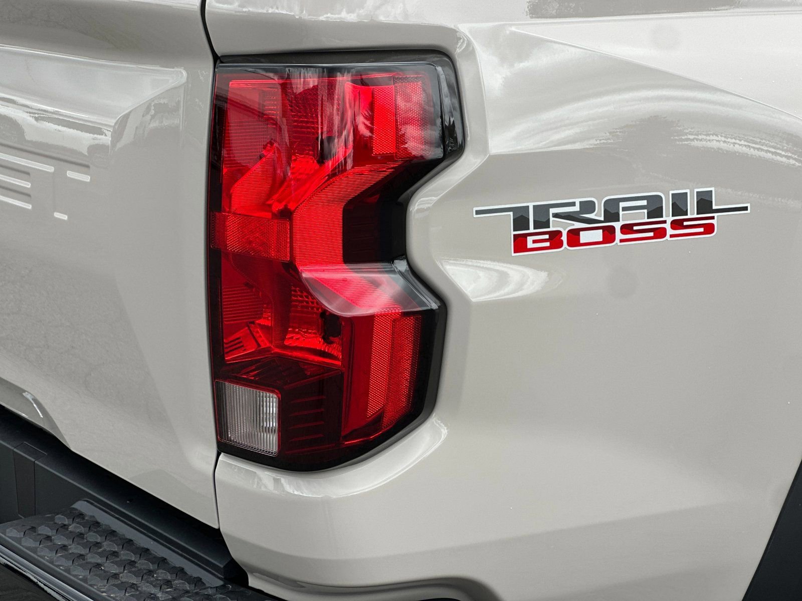 2026 Chevrolet Colorado Trail Boss - Photo 27