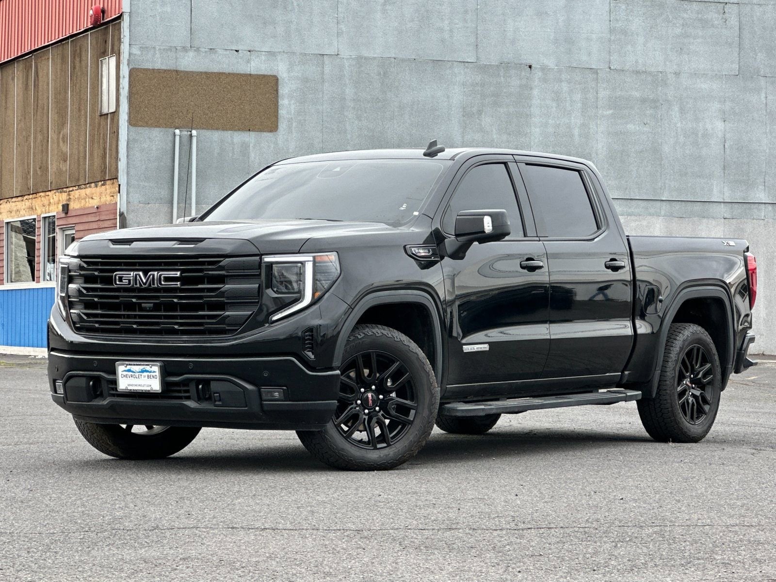 2025 GMC Sierra 4WD Crew Cab Short Box Elevation's photo