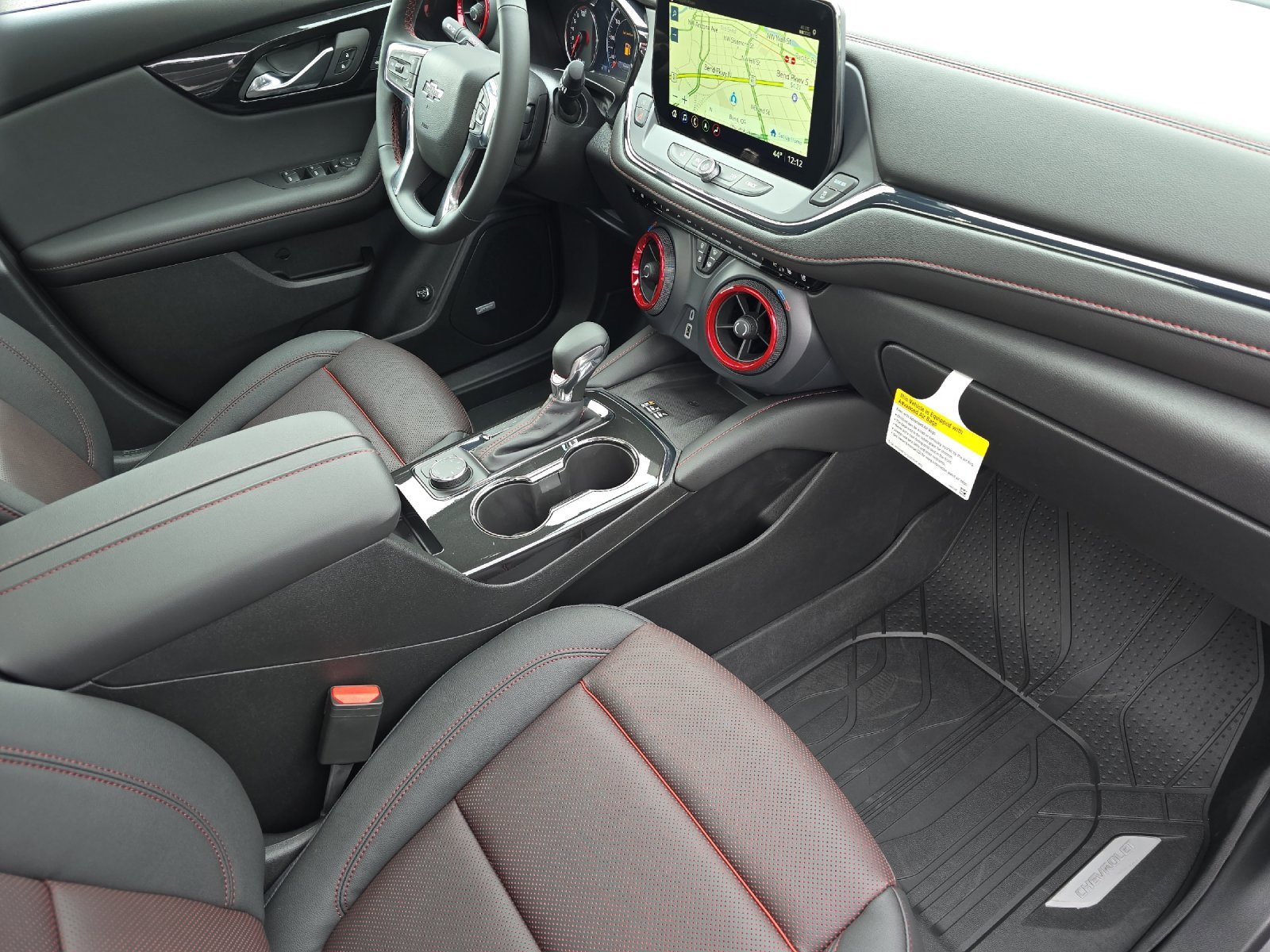 Thumbnail: 2025 Chevrolet Blazer - 16