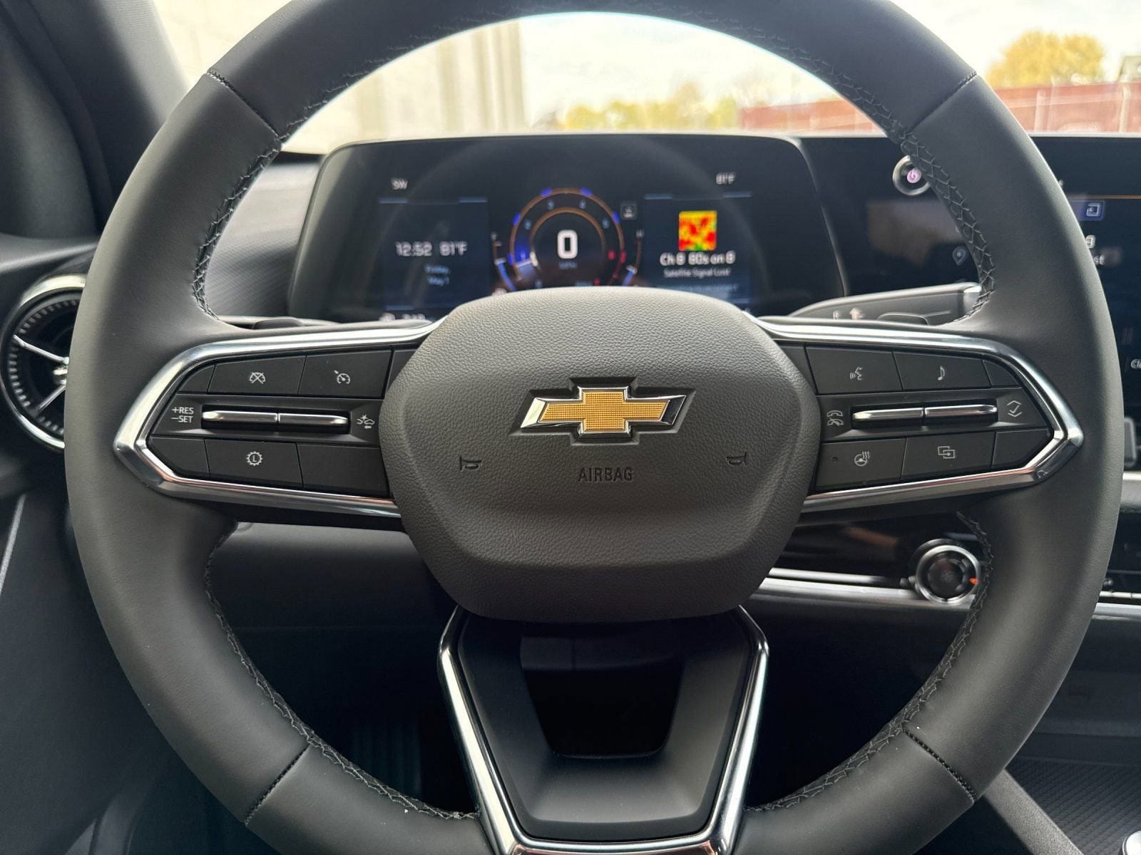 Thumbnail: 2026 Chevrolet Equinox - 24