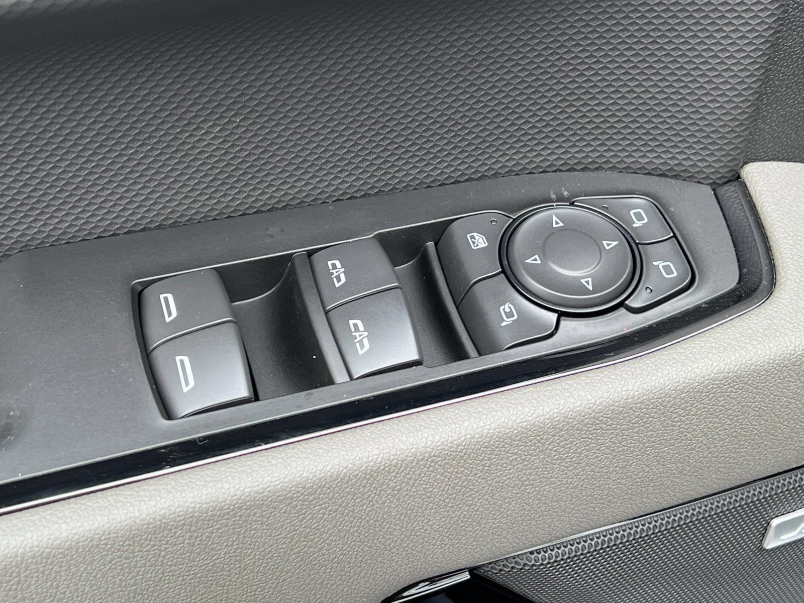 Thumbnail: 2026 Chevrolet Silverado 1500 - 13