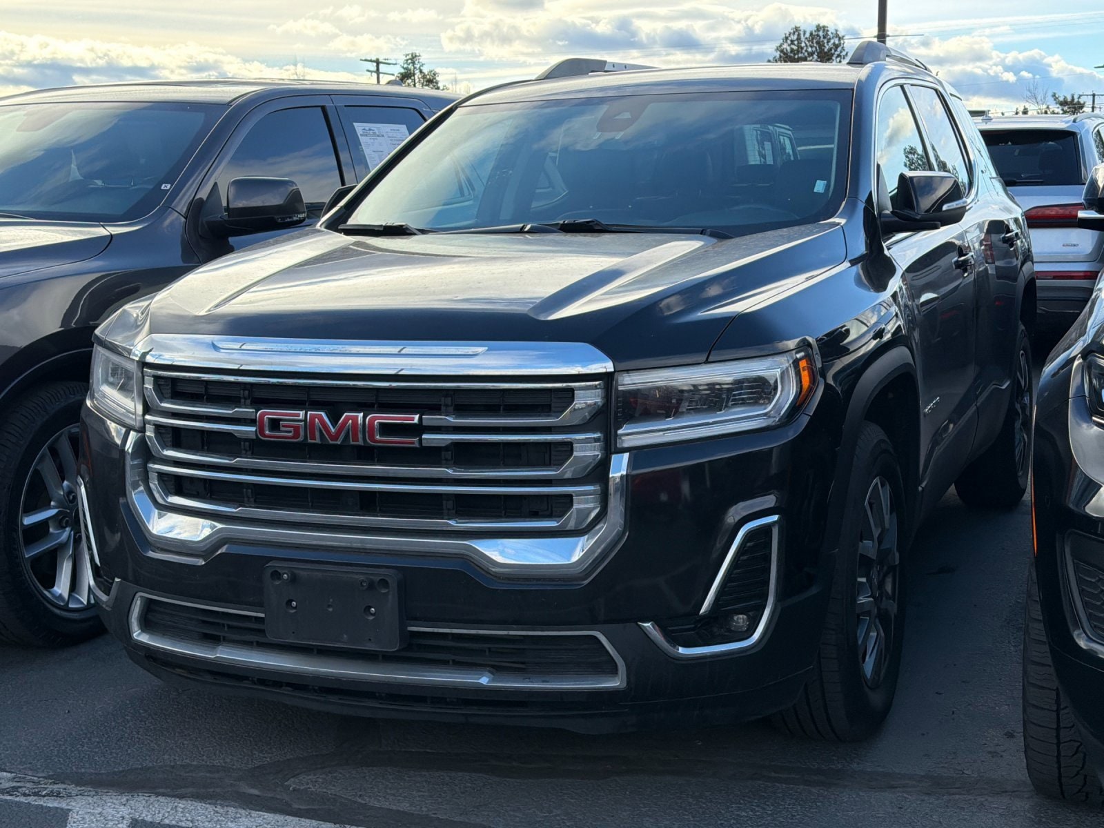 2023 GMC Acadia SLT's photo