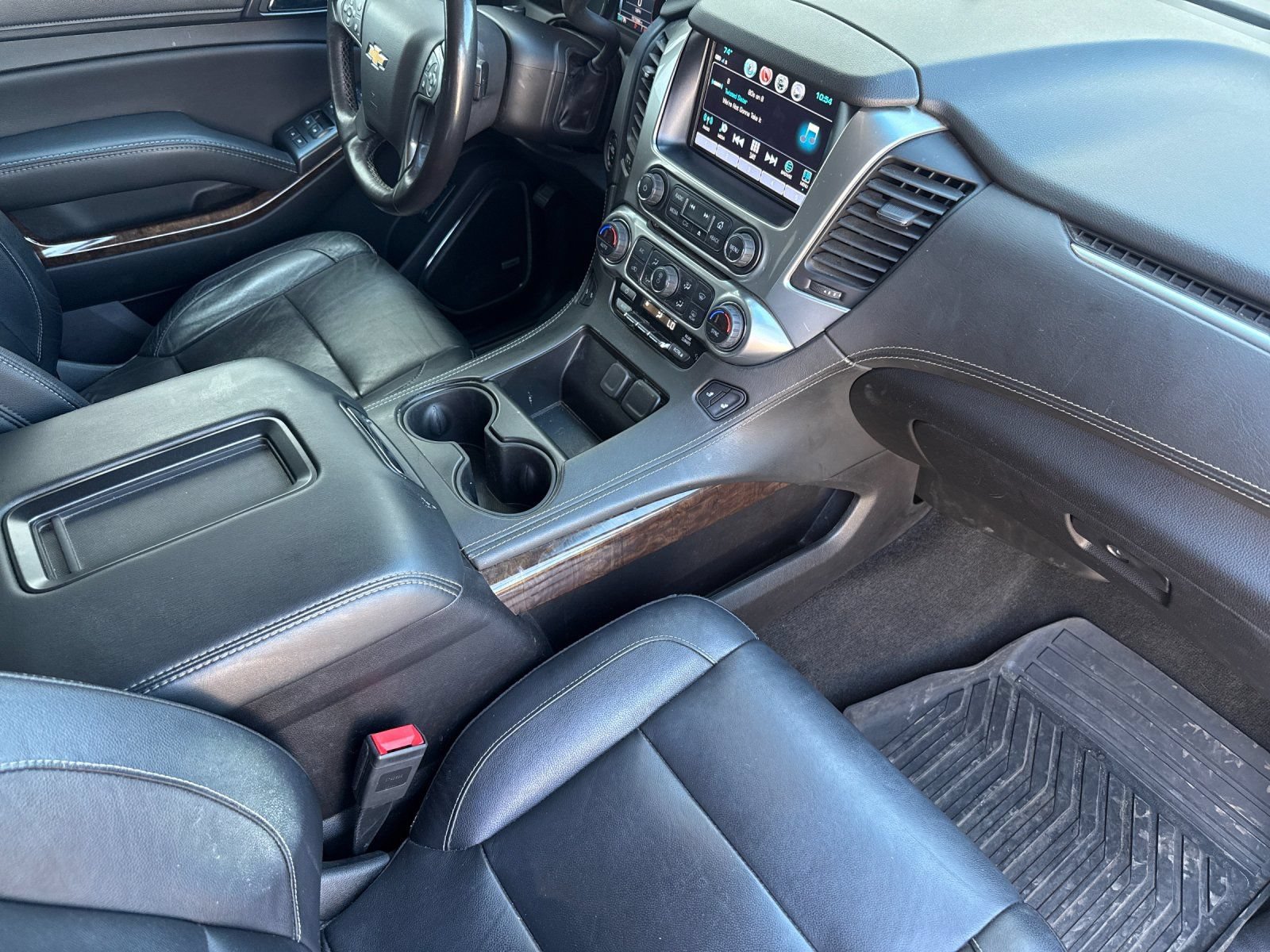 Thumbnail: 2018 Chevrolet Tahoe - 17