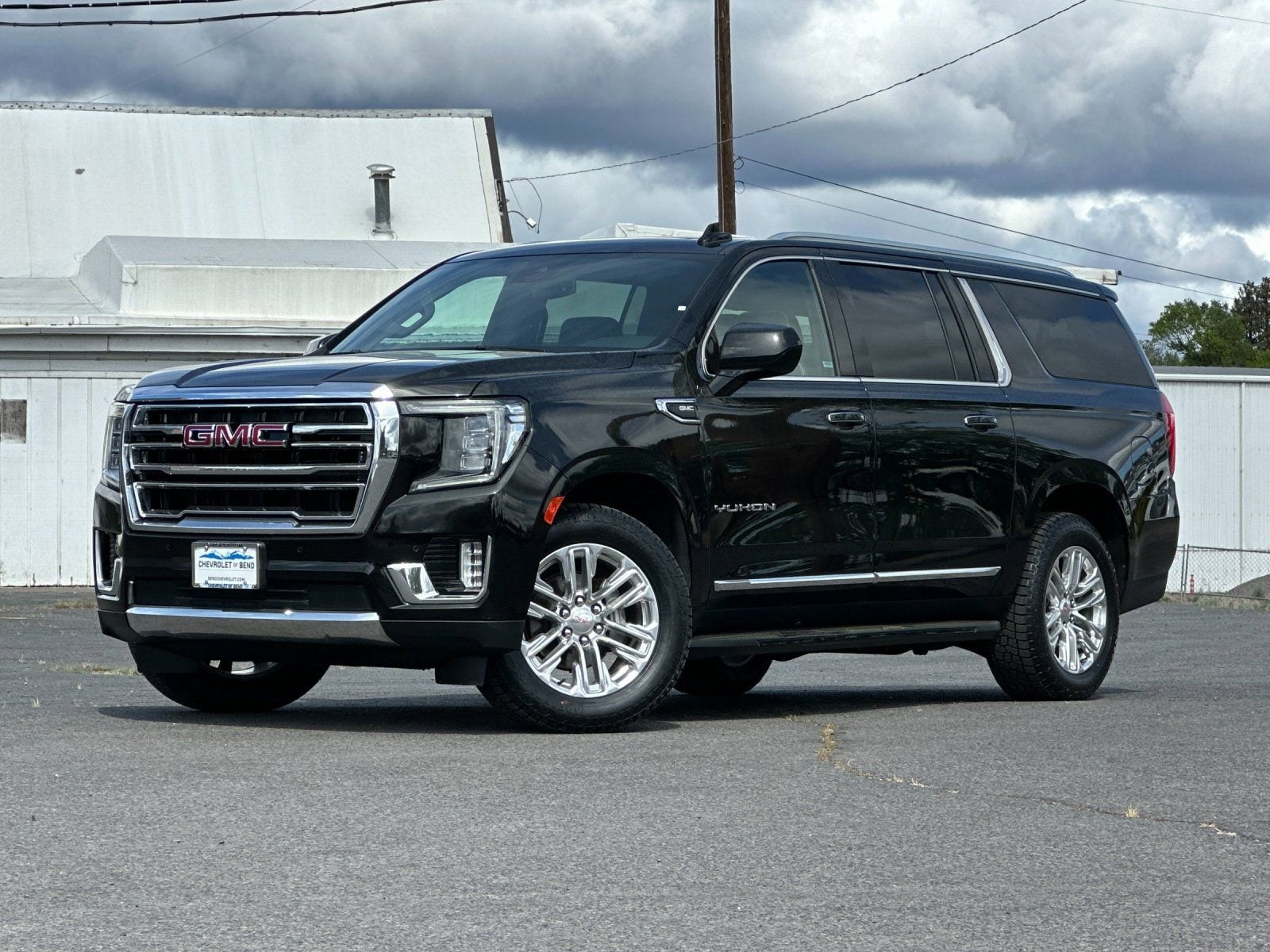 2023 GMC Yukon SLT 4X4's photo