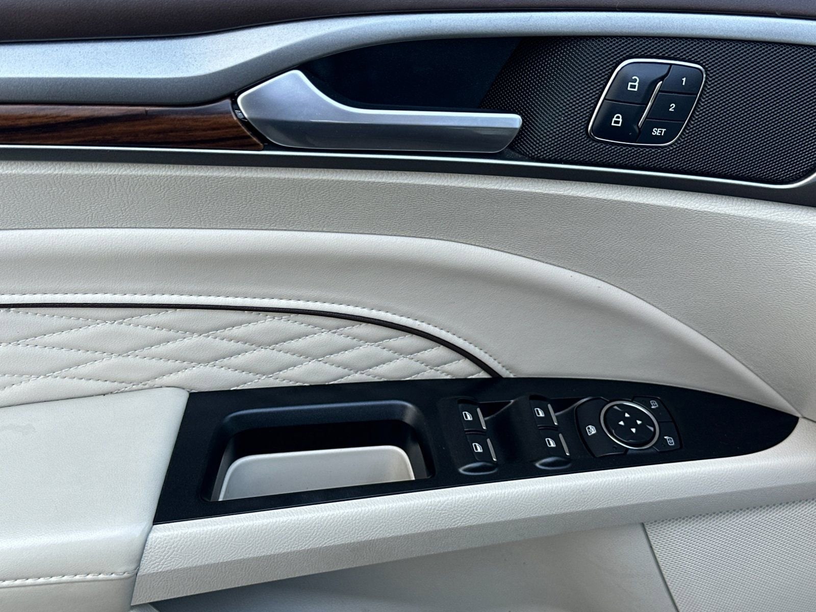 Thumbnail: 2018 Ford Fusion - 13