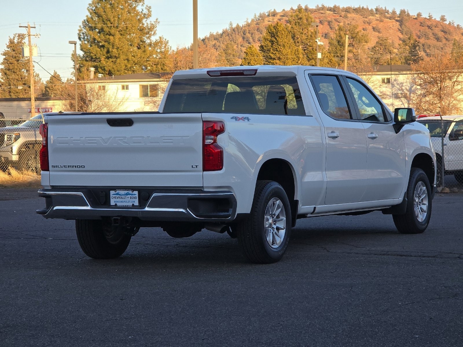Thumbnail: 2025 Chevrolet Silverado 1500 - 2