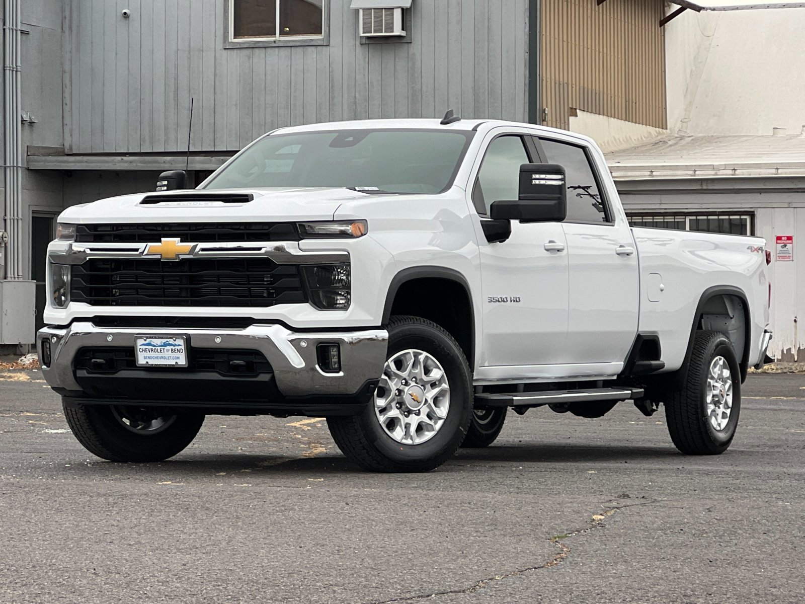 2026 Chevrolet Silverado 3500HD LT's photo