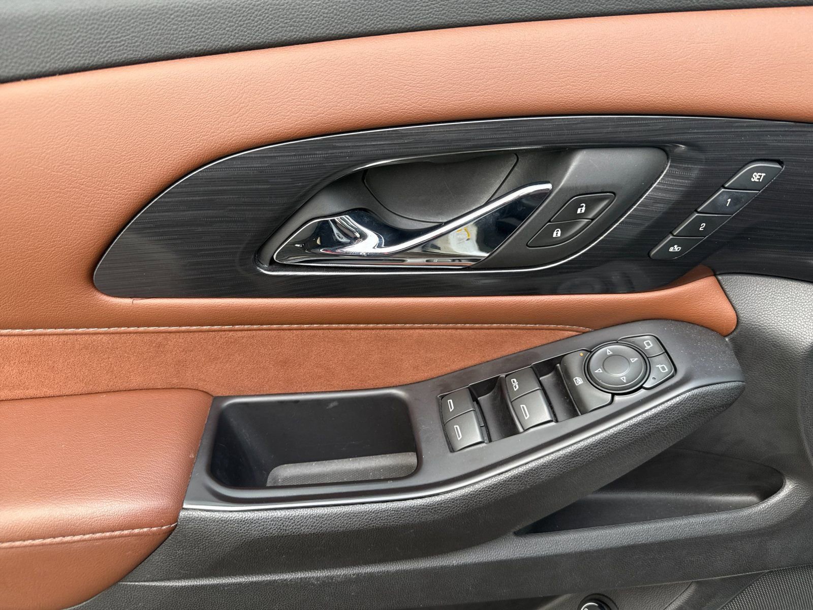 Thumbnail: 2018 Chevrolet Traverse - 12
