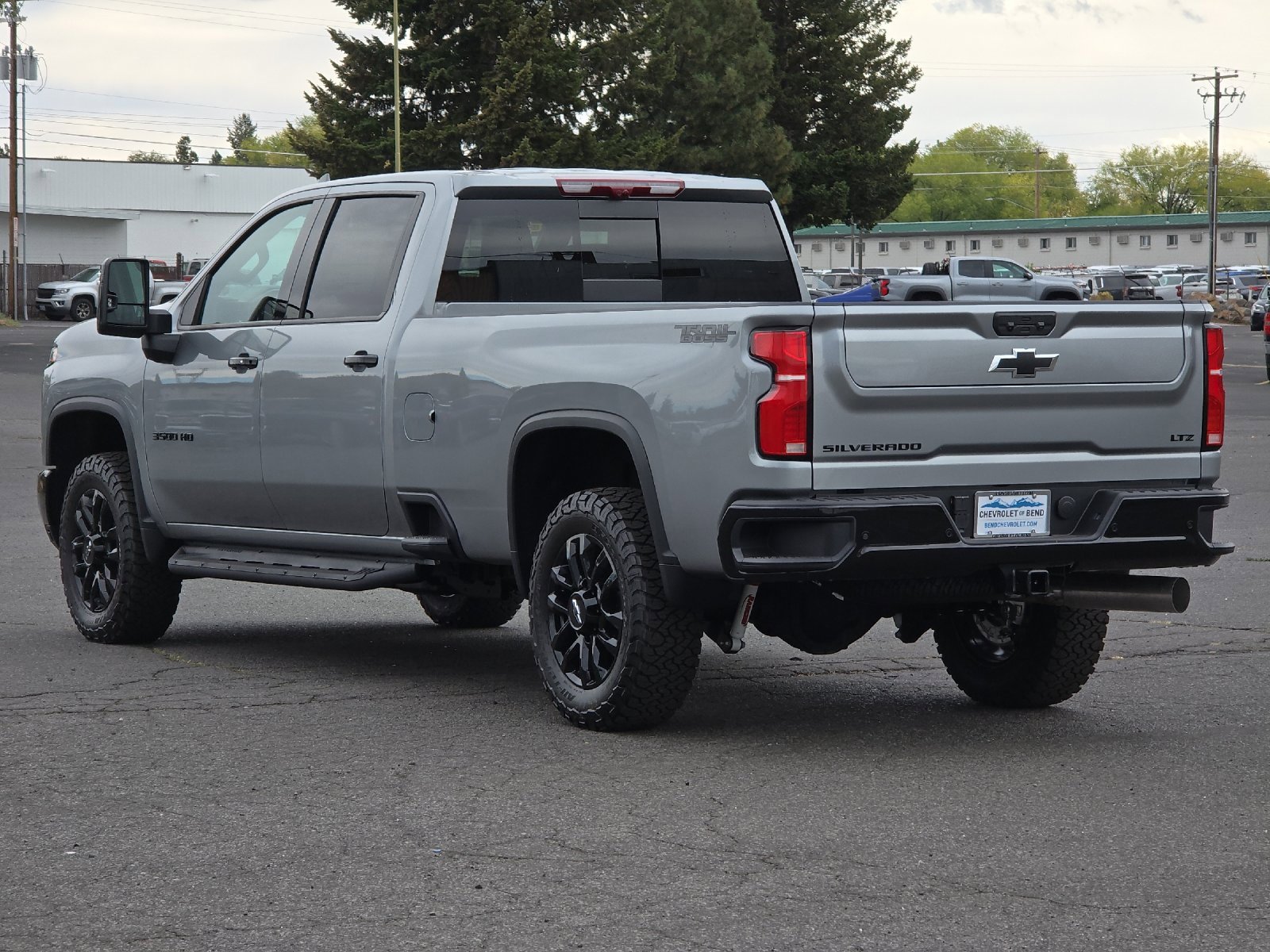 Thumbnail: 2026 Chevrolet Silverado 3500 - 6