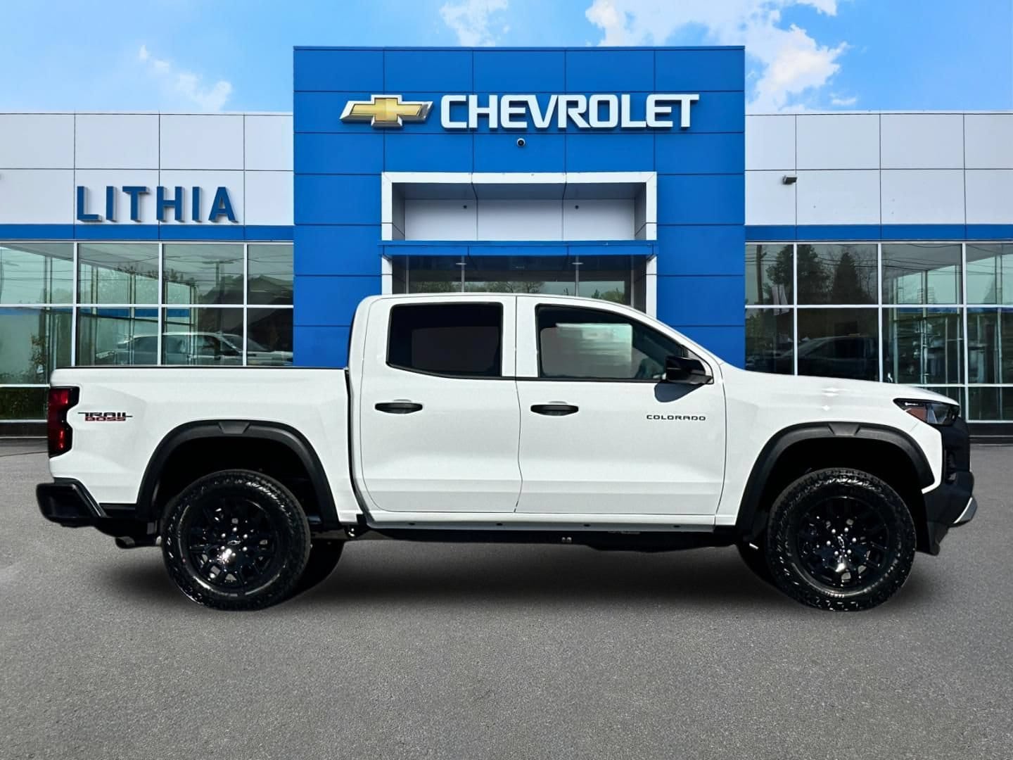 2026 Chevrolet Colorado Trail Boss - Photo 8
