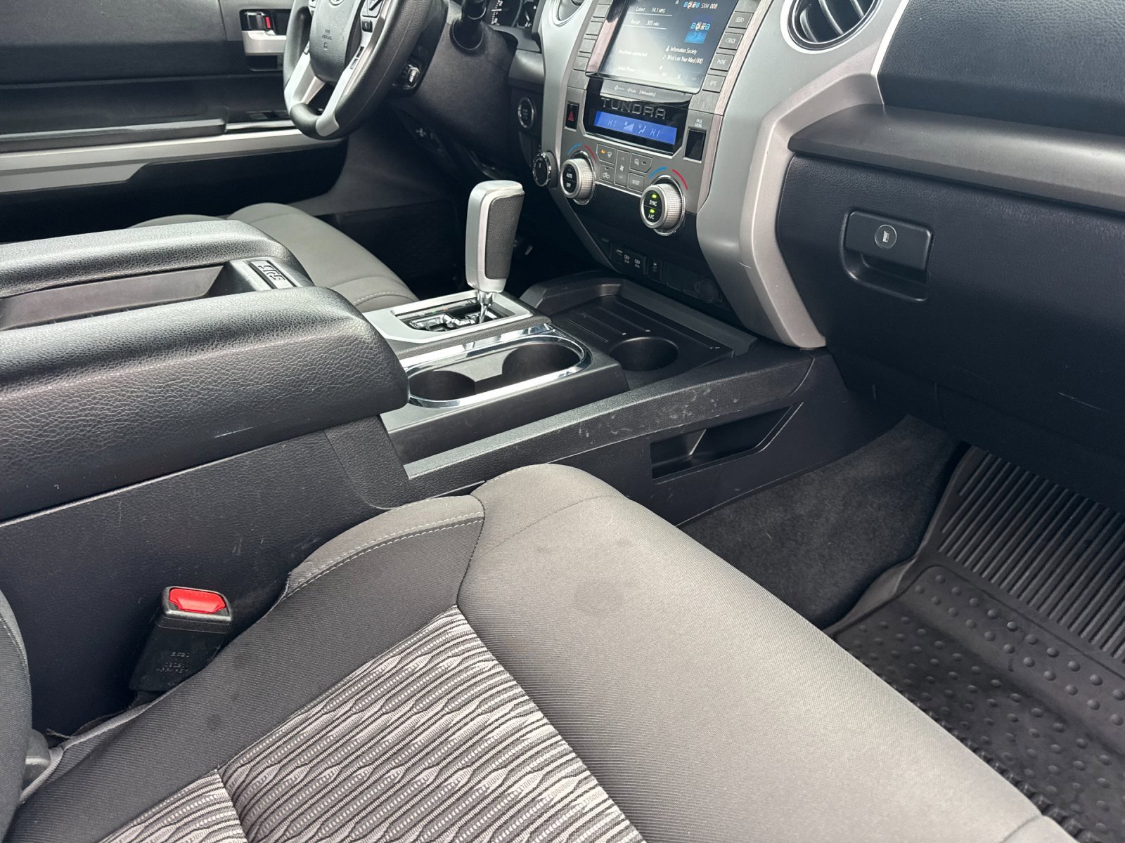 Thumbnail: 2020 Toyota Tundra - 15