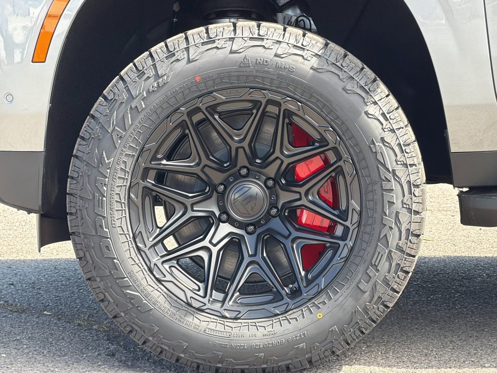Thumbnail: 2026 Chevrolet Tahoe - 28