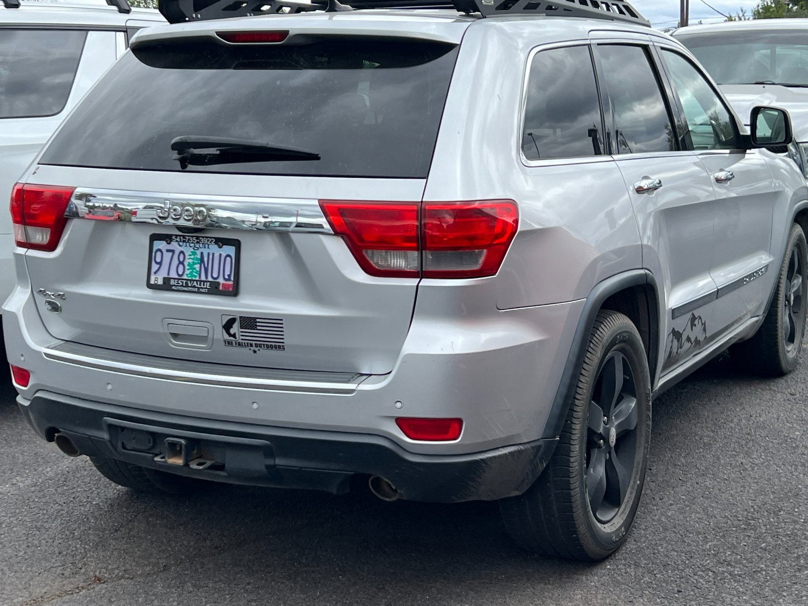 Thumbnail: 2011 Jeep Grand Cherokee - 2