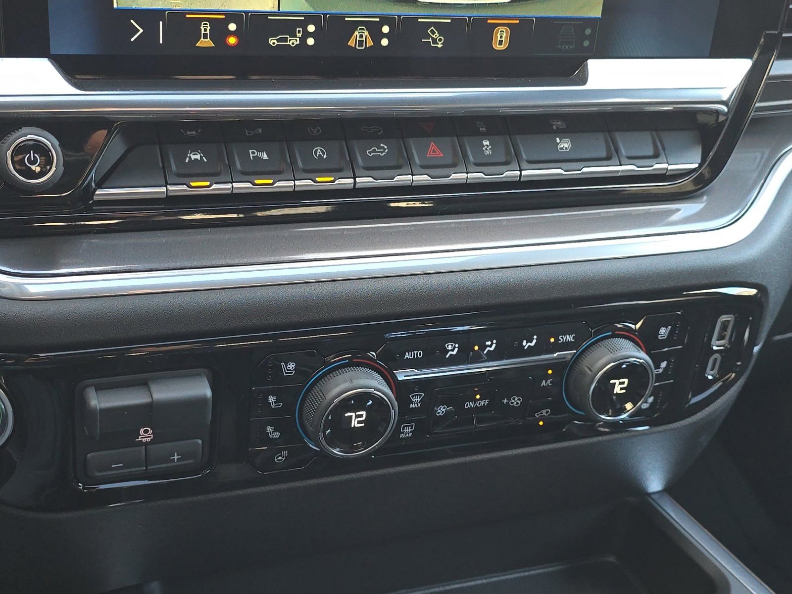 2026 Chevrolet Silverado 1500 High Country - Photo 20