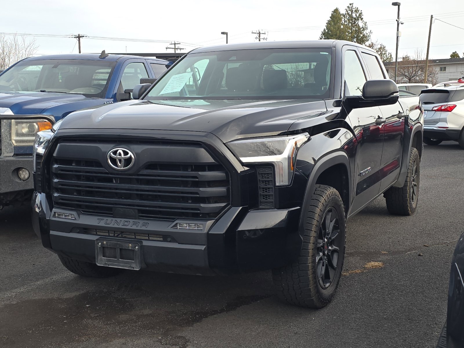2024 Toyota Tundra SR5's photo