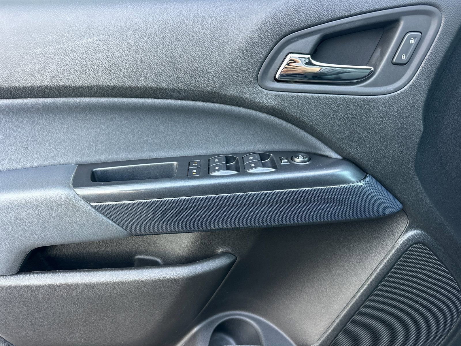 Thumbnail: 2020 Chevrolet Colorado - 12