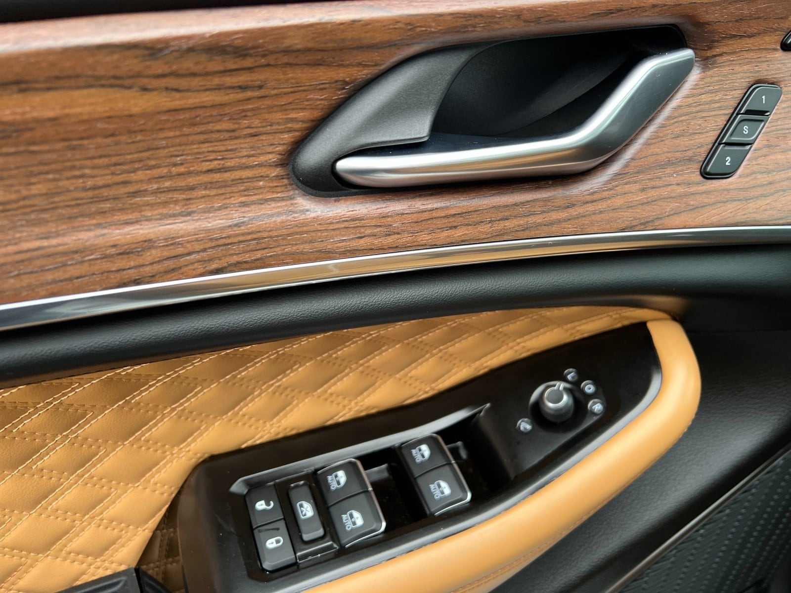 Thumbnail: 2022 Jeep Grand Cherokee L - 12