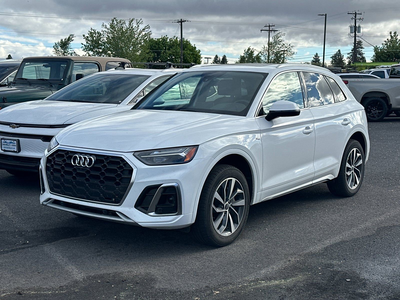 2023 Audi Q5 45 Premium Plus's photo