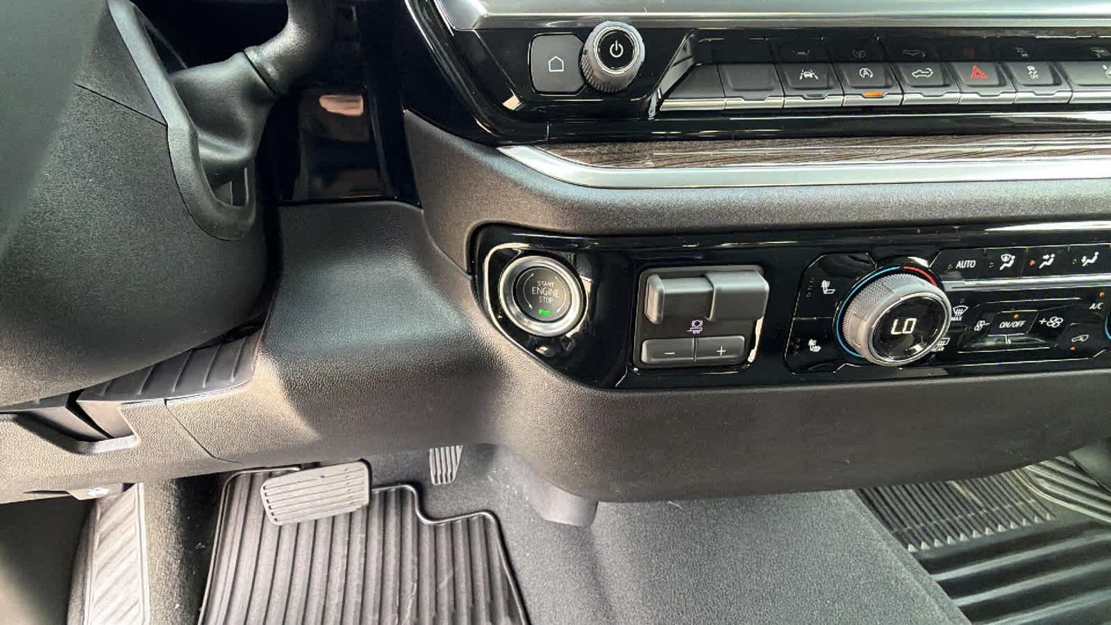 Thumbnail: 2026 Chevrolet Silverado 1500 - 17