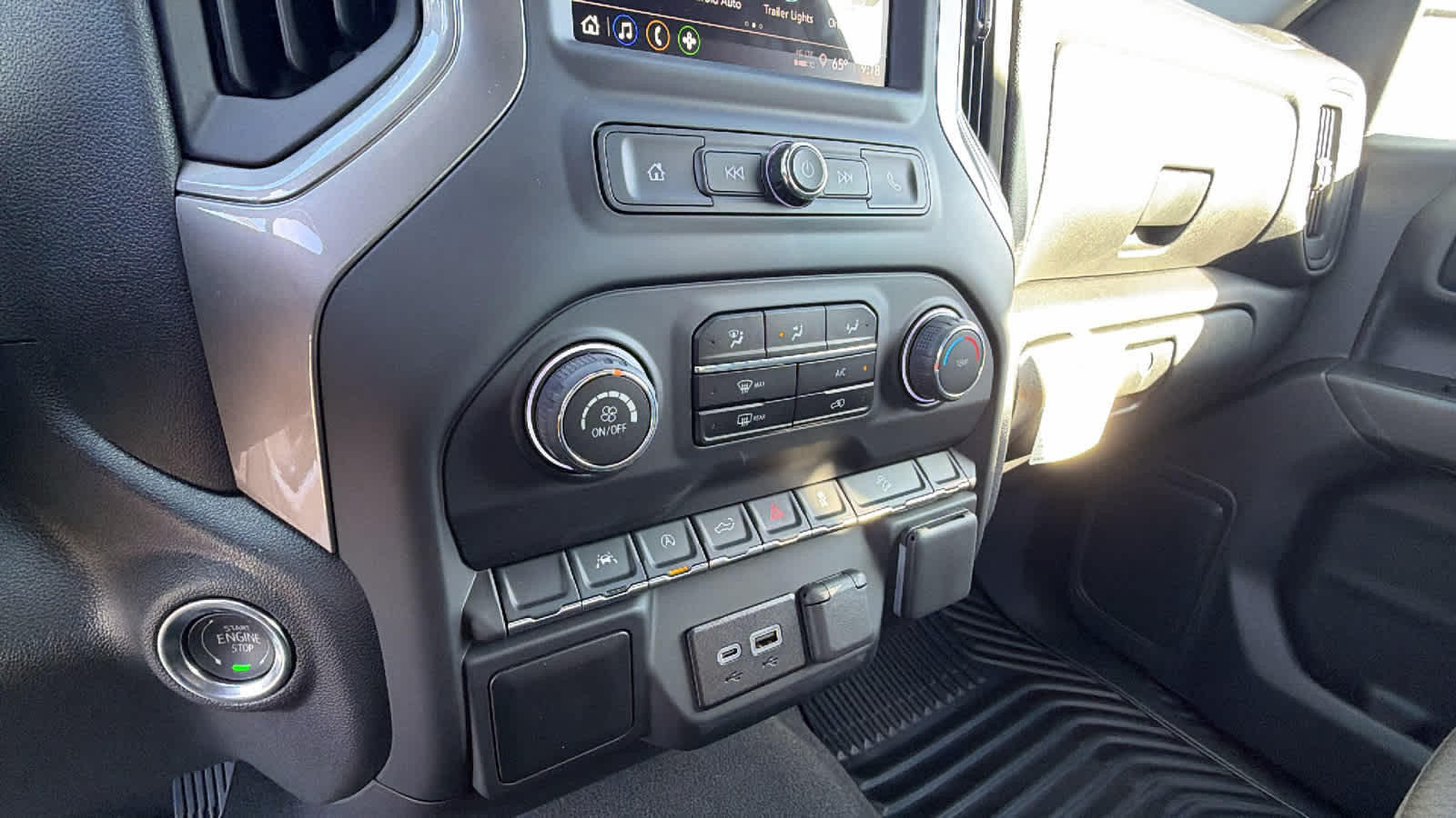 Thumbnail: 2026 Chevrolet Silverado 1500 - 14