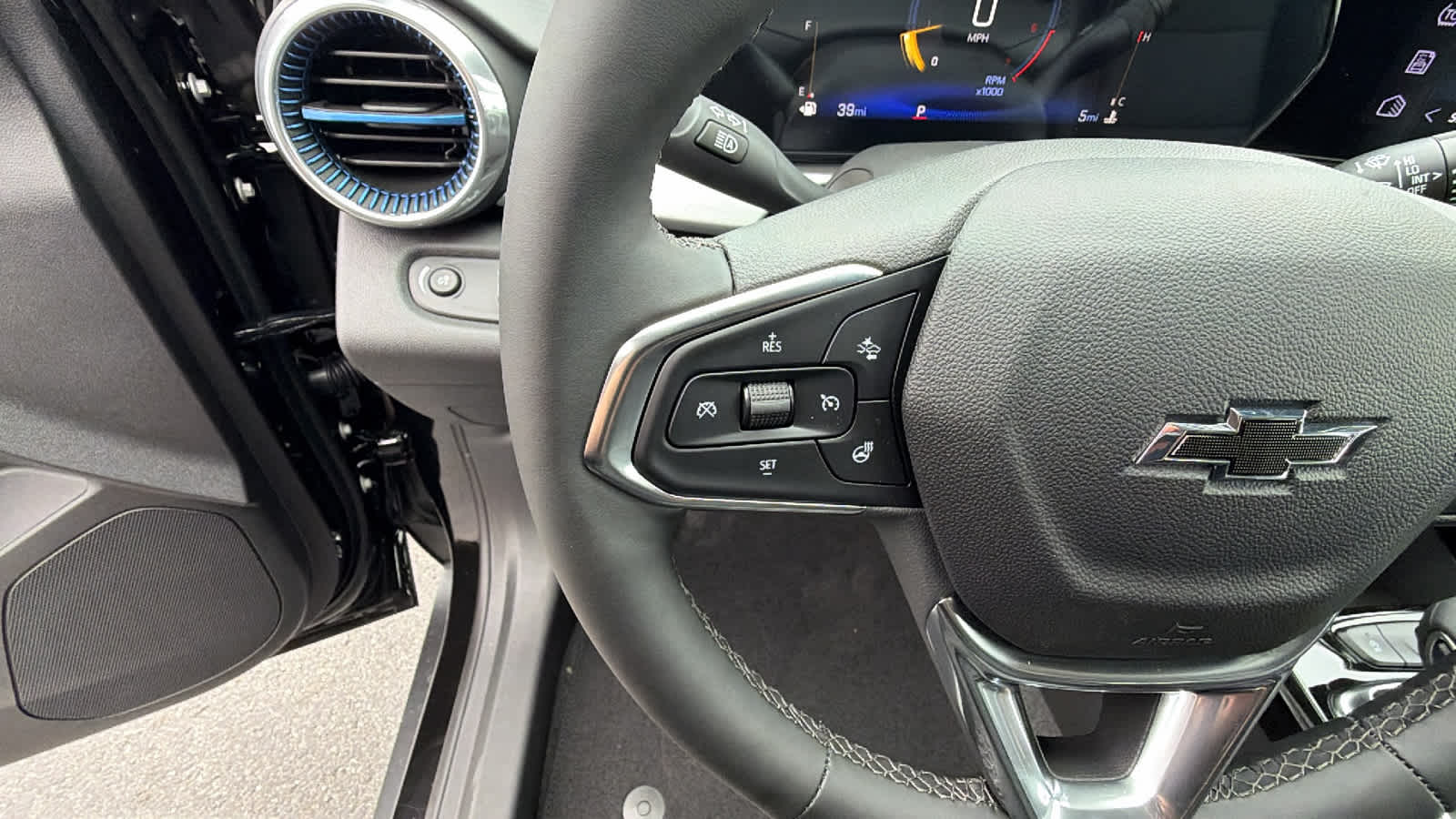 Thumbnail: 2026 Chevrolet Trax - 19