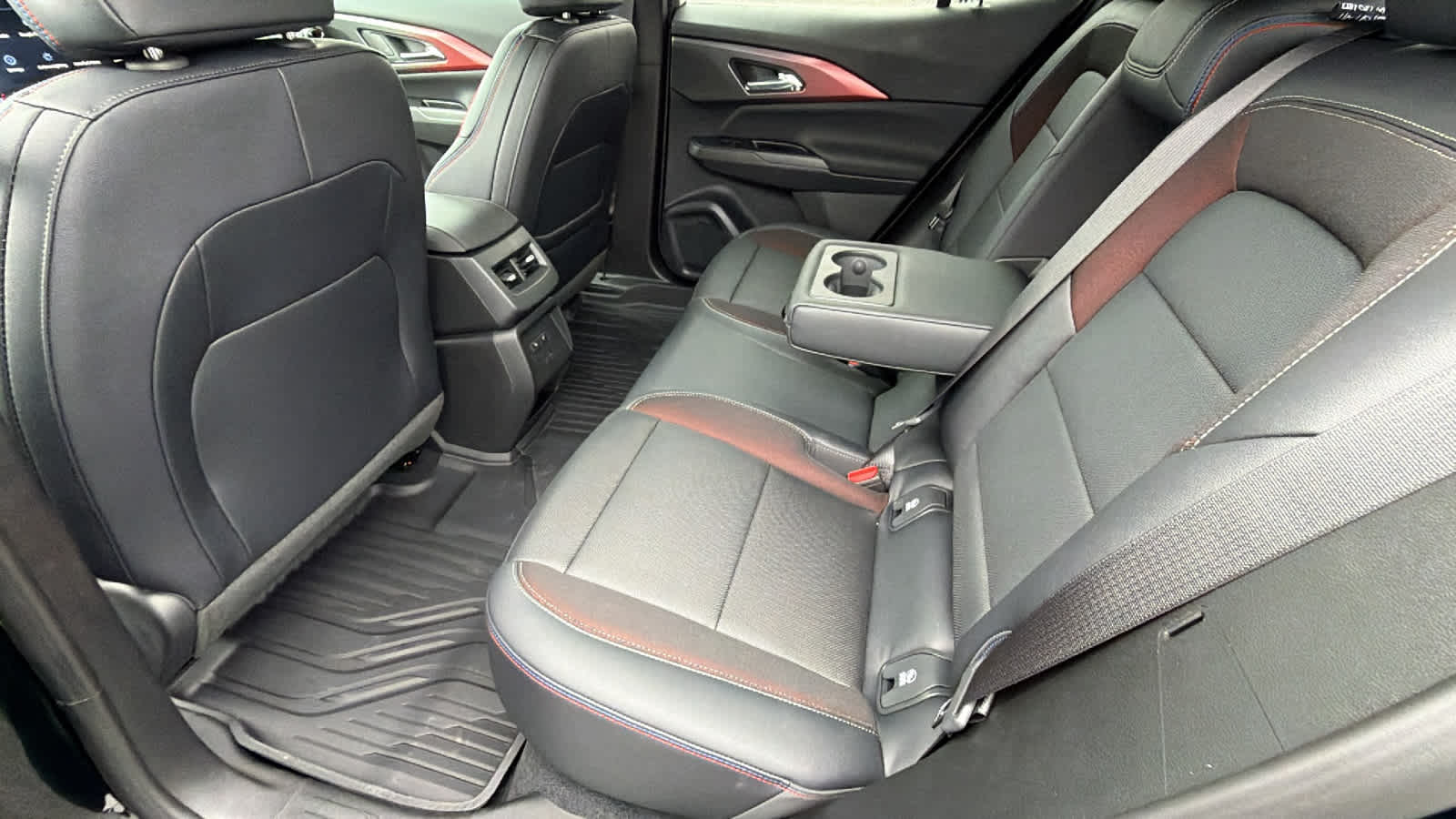 Thumbnail: 2026 Chevrolet Equinox - 24