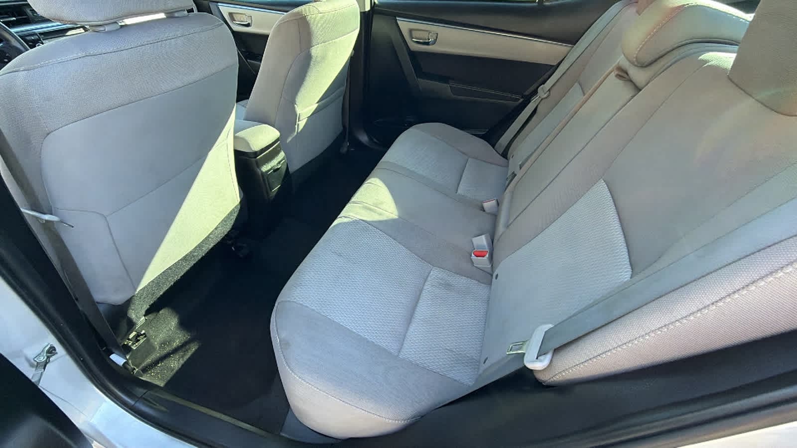 Thumbnail: 2016 Toyota Corolla - 17