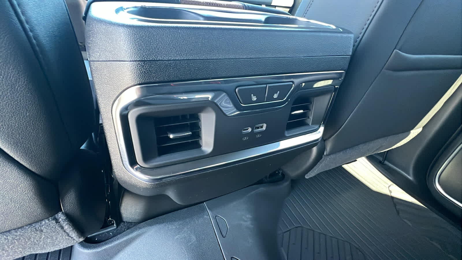 Thumbnail: 2025 Chevrolet Silverado 2500 - 25