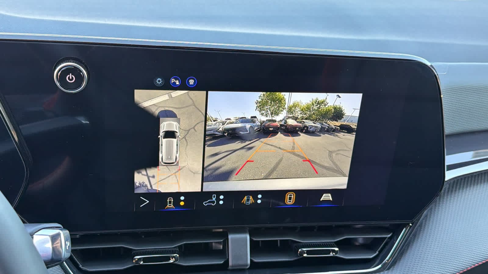 2027 Chevrolet Equinox RS - Photo 16