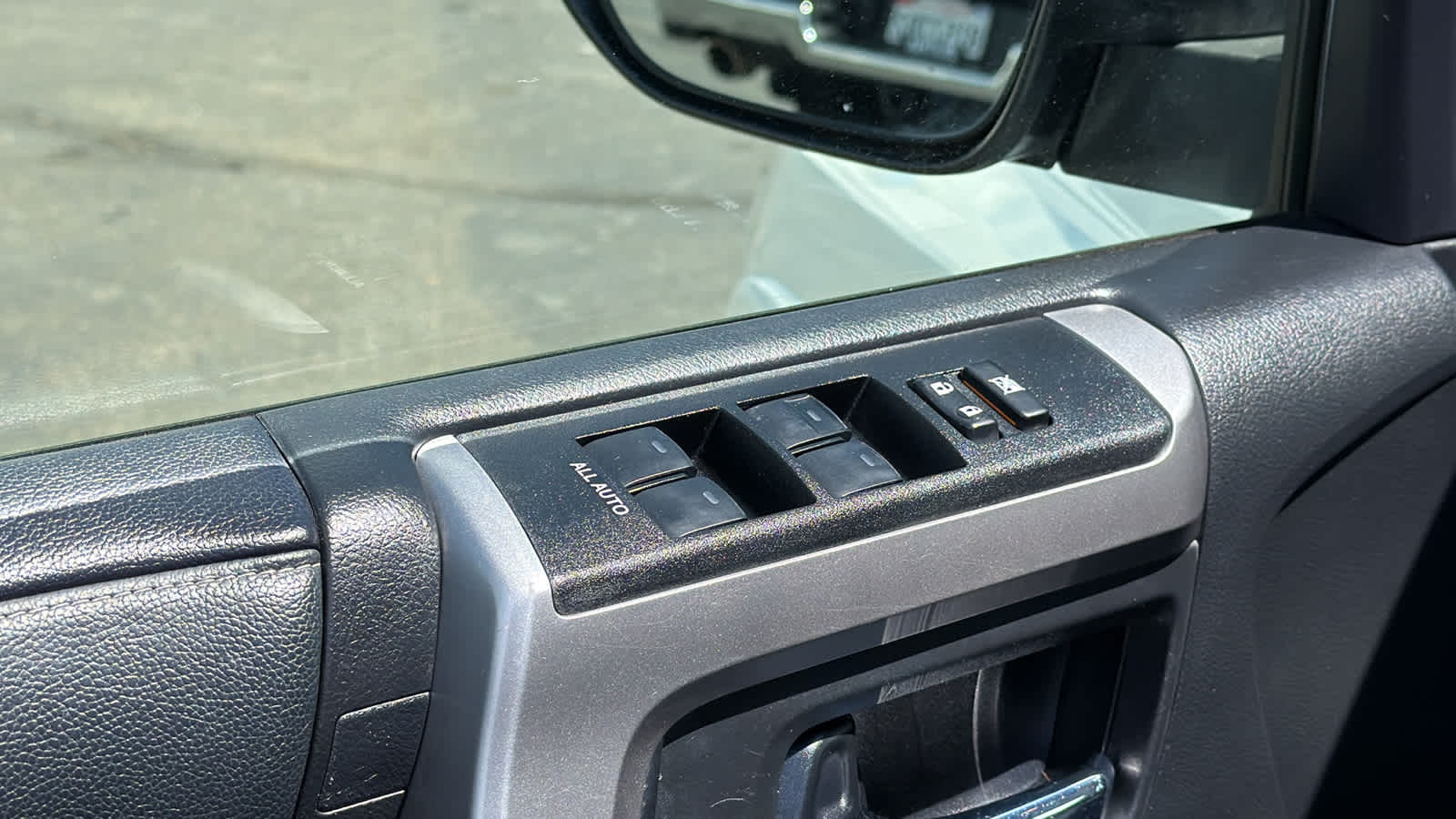 Thumbnail: 2021 Toyota 4Runner - 22