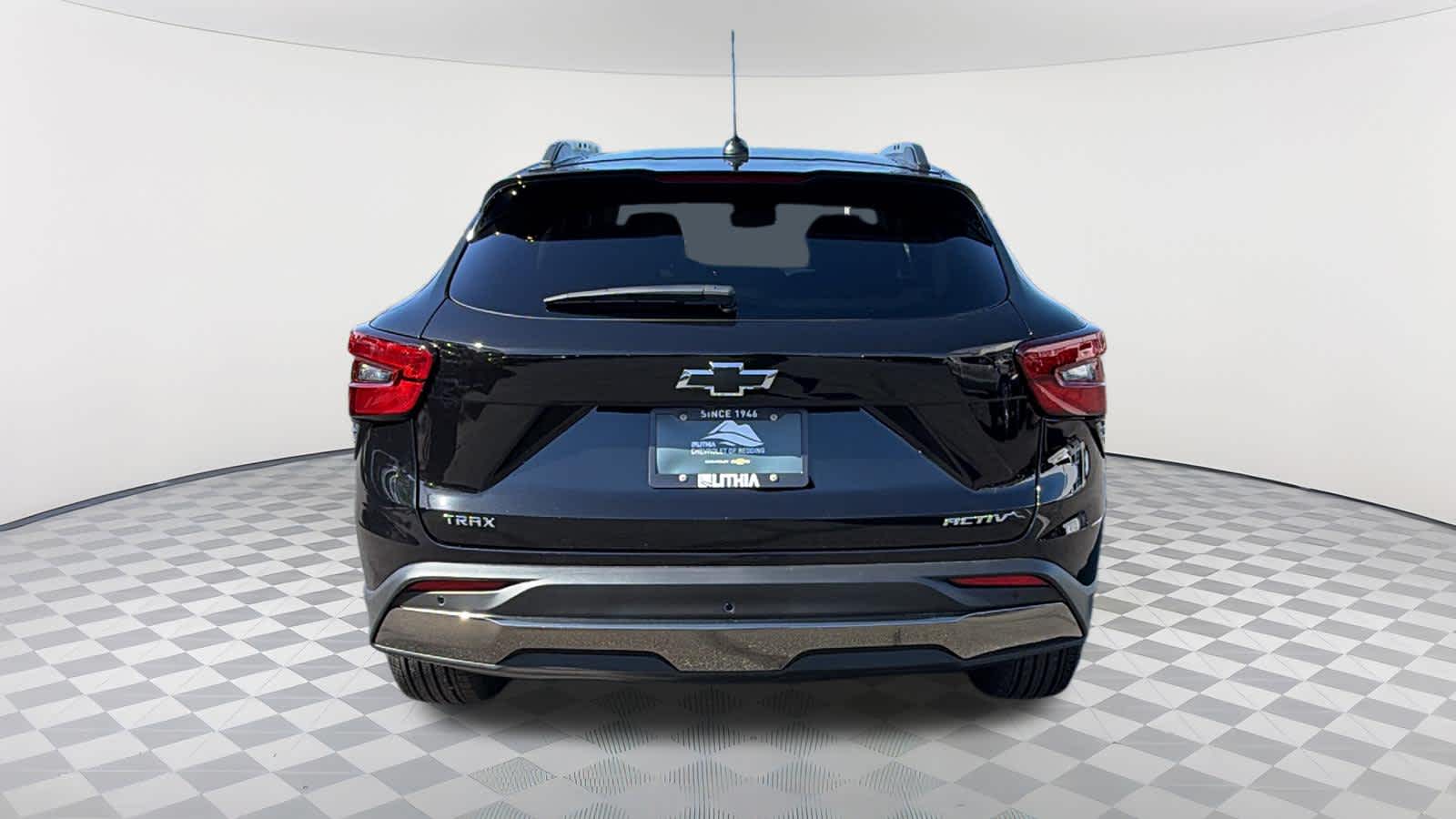 Thumbnail: 2026 Chevrolet Trax - 6