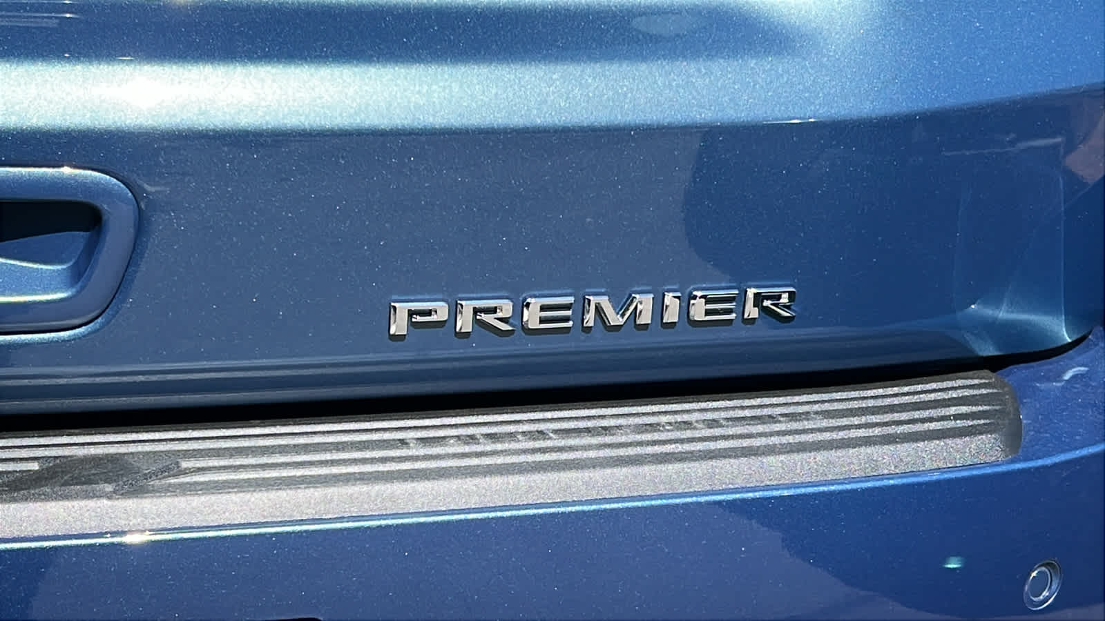 Thumbnail: 2025 Chevrolet Tahoe - 28