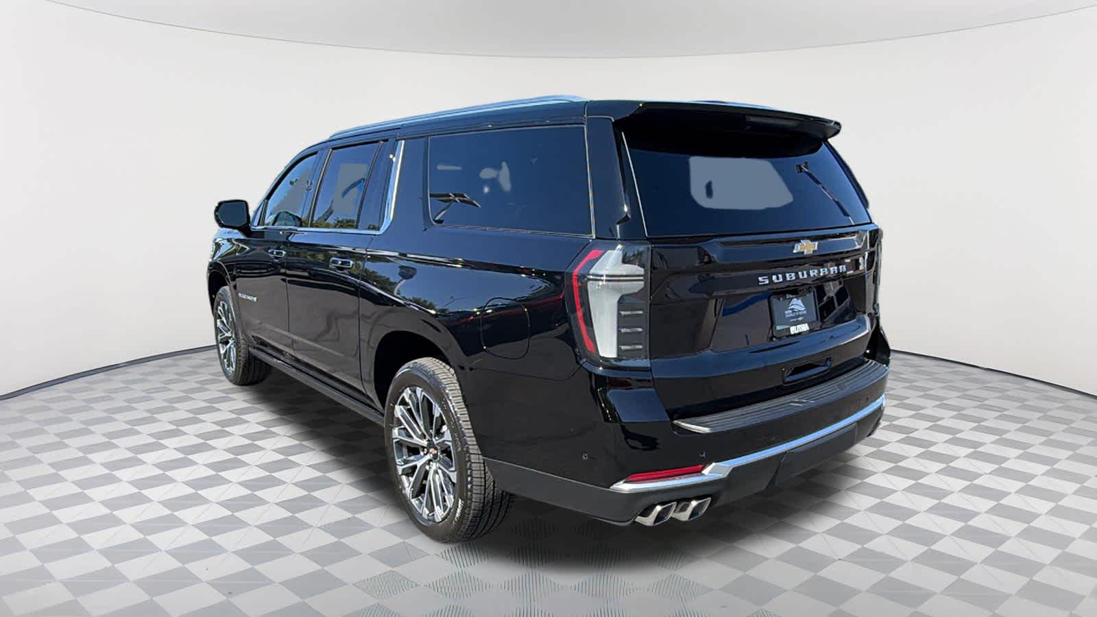 2026 Chevrolet Suburban High Country - Photo 7