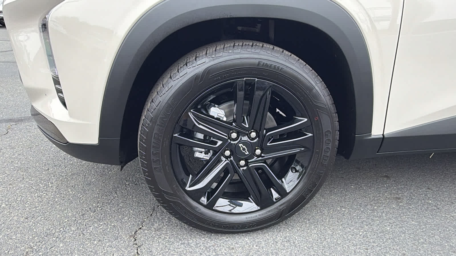 Thumbnail: 2026 Chevrolet Trax - 9