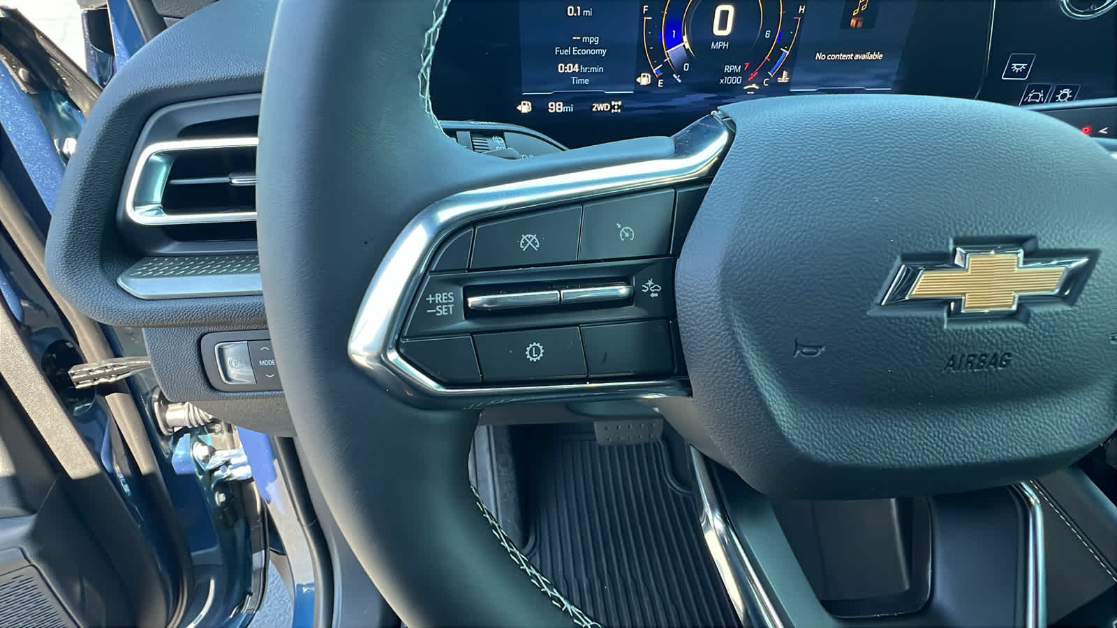 2025 Chevrolet Traverse LT 19