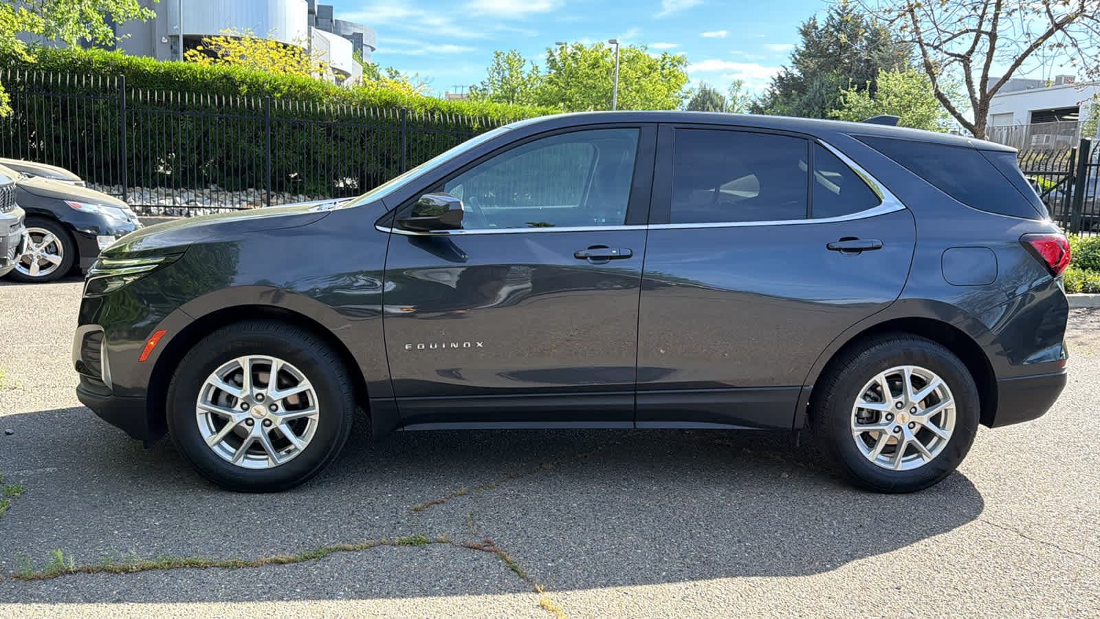 Thumbnail: 2022 Chevrolet Equinox - 8