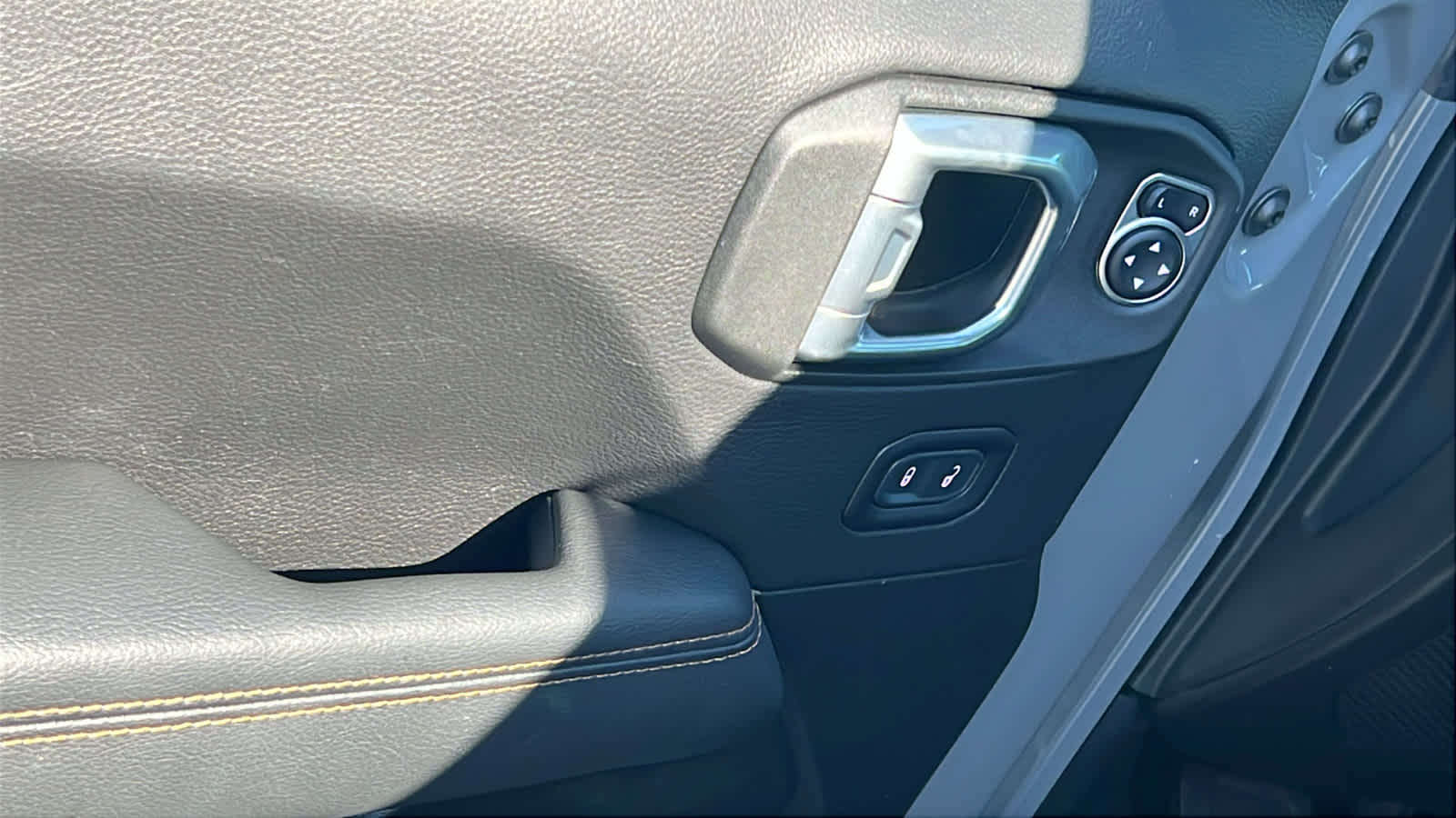 2022 Jeep Wrangler Unlimited High Altitude 4XE - Photo 22