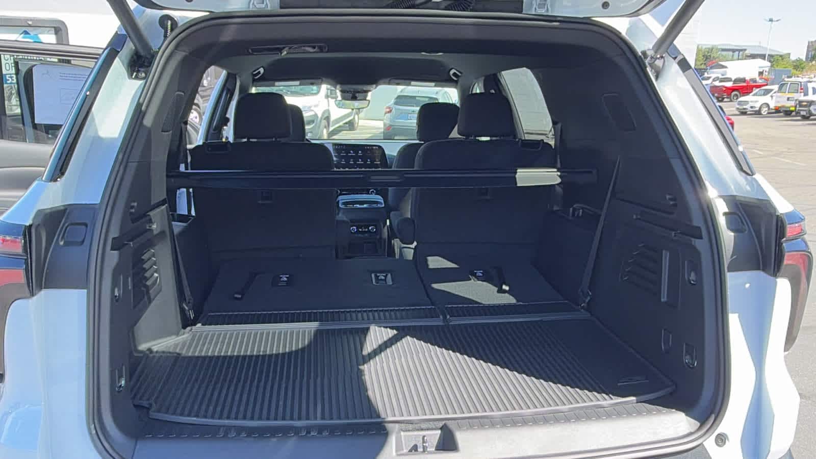 2026 Chevrolet Traverse LT - Photo 27